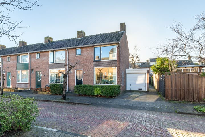 Zwaanstraat 11
