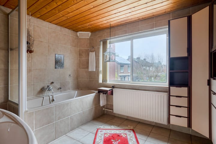 Photo 14 of Irmgardstraat 2