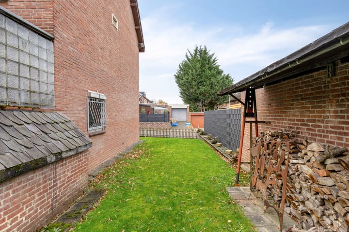 Photo 26 of Irmgardstraat 2