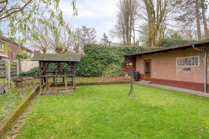 Photo 27 of Irmgardstraat 2