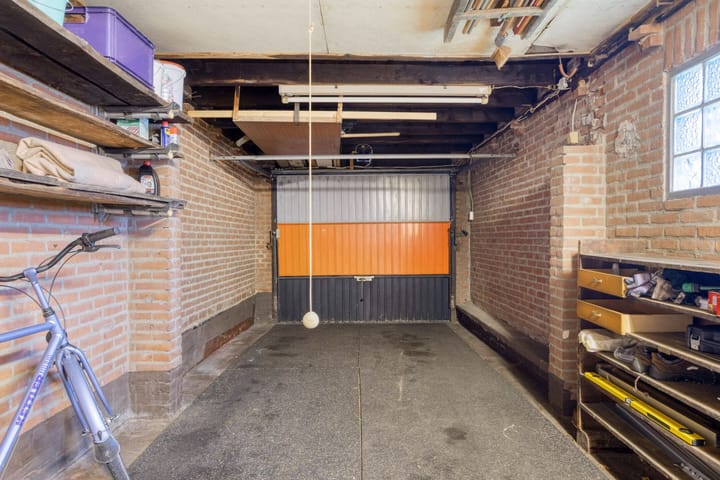 Photo 28 of Irmgardstraat 2