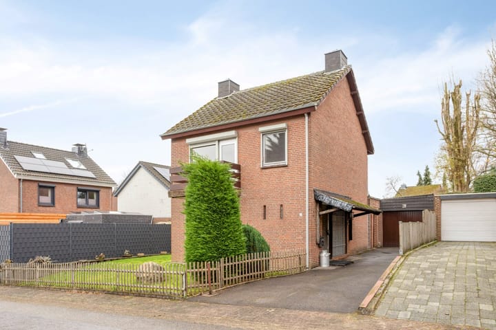 Photo 31 of Irmgardstraat 2