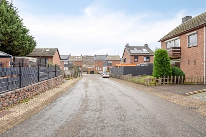 Photo 33 of Irmgardstraat 2