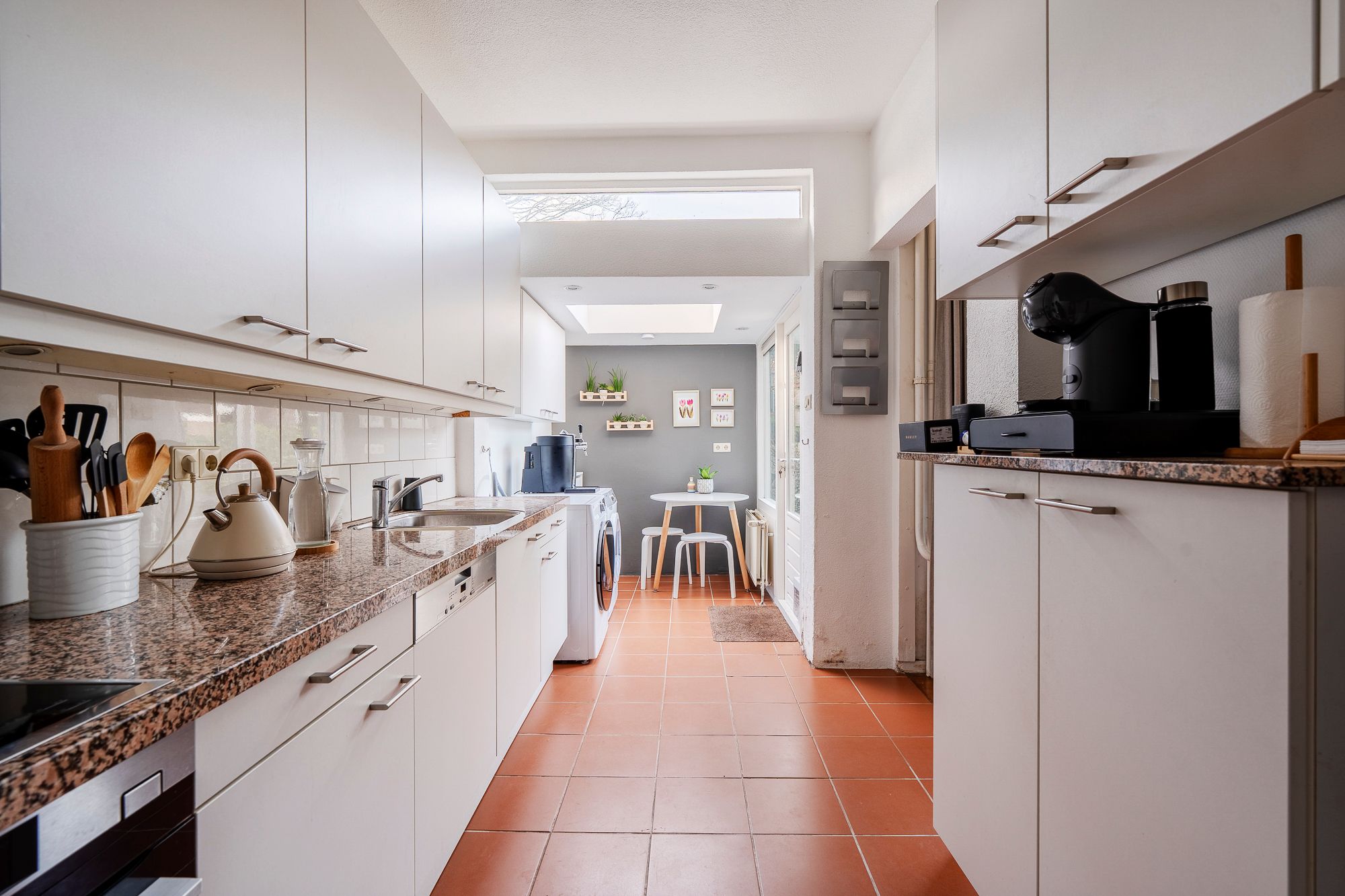 Photo 12 of Van Oldenbarneveltweg 33