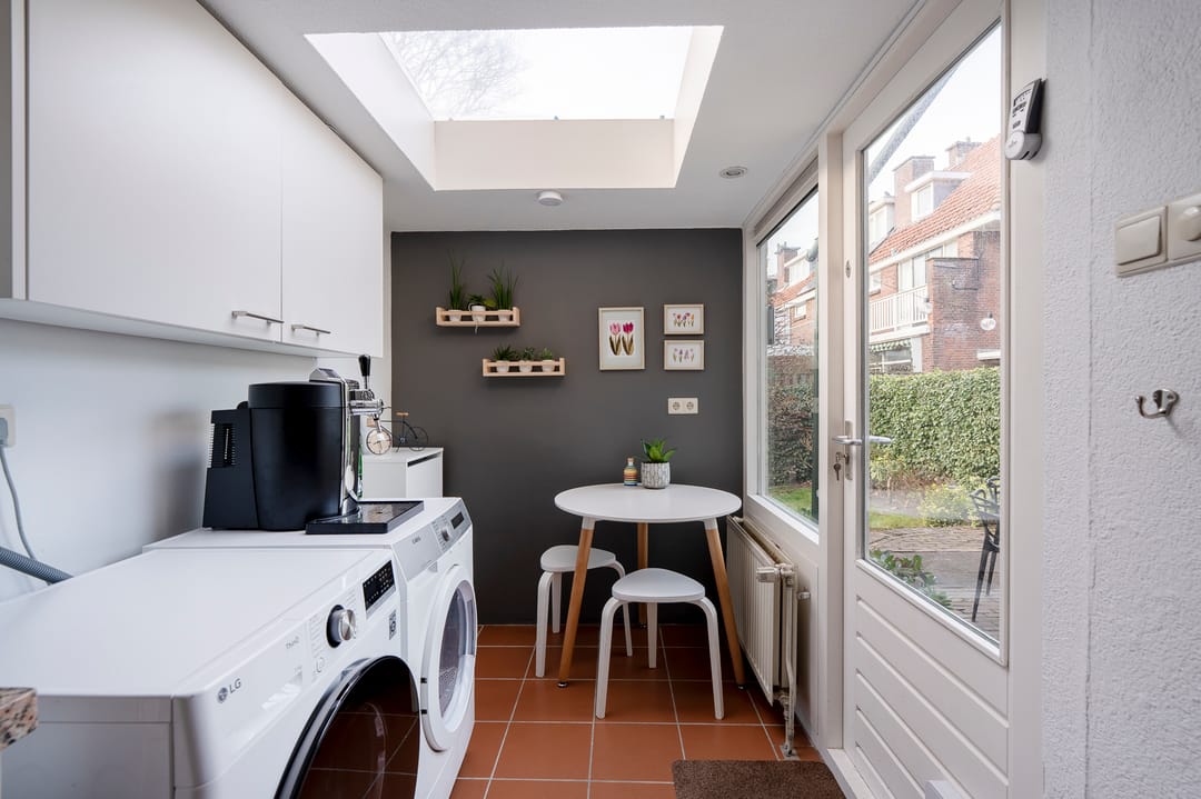 Photo 13 of Van Oldenbarneveltweg 33