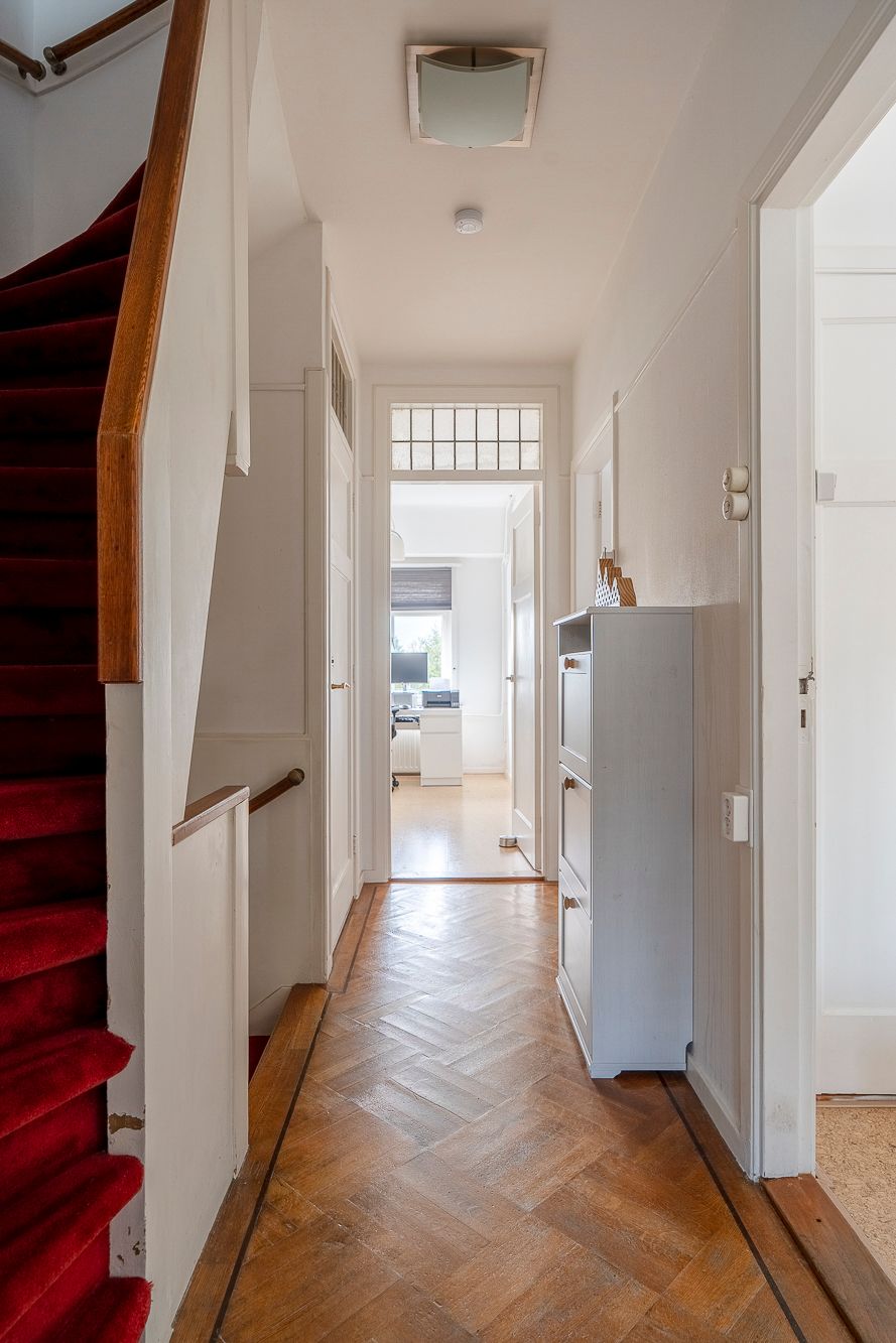 Photo 17 of Van Oldenbarneveltweg 33