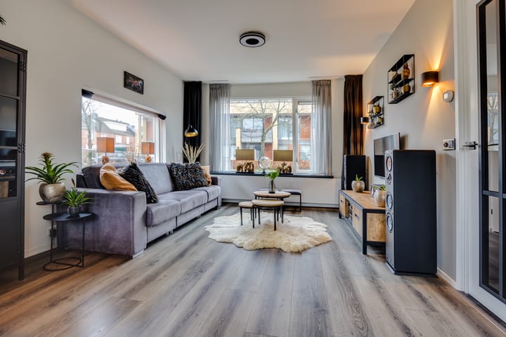 Foto 8 van Luitgardeweg 2