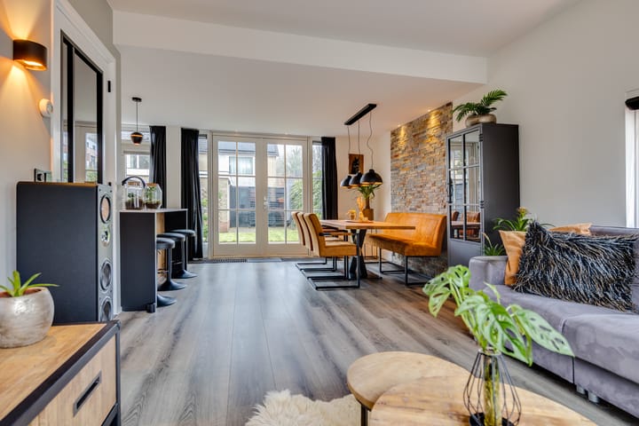 Foto 10 van Luitgardeweg 2