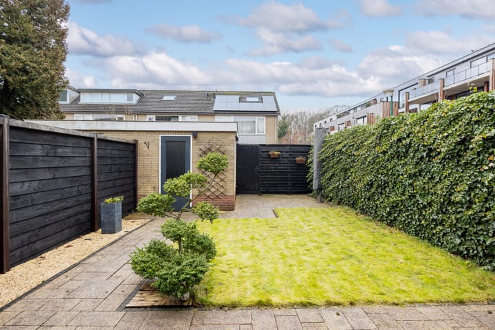 Foto 15 van Luitgardeweg 2