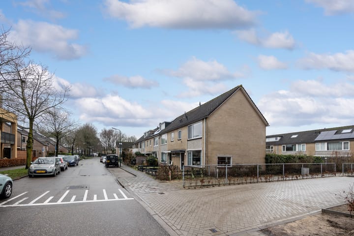 Foto 32 van Luitgardeweg 2