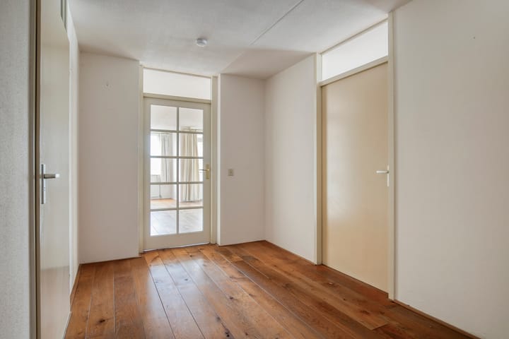 Foto 13 van Gentiaan 6