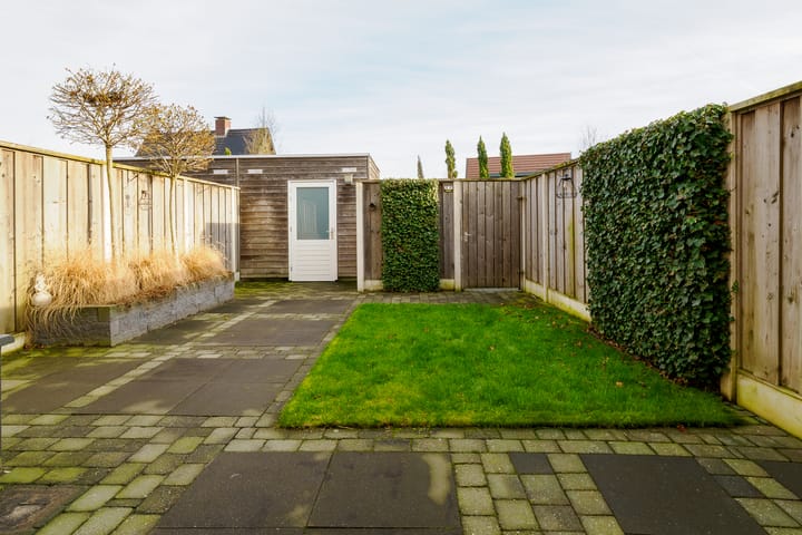 Foto 30 van Rozenbottel 2