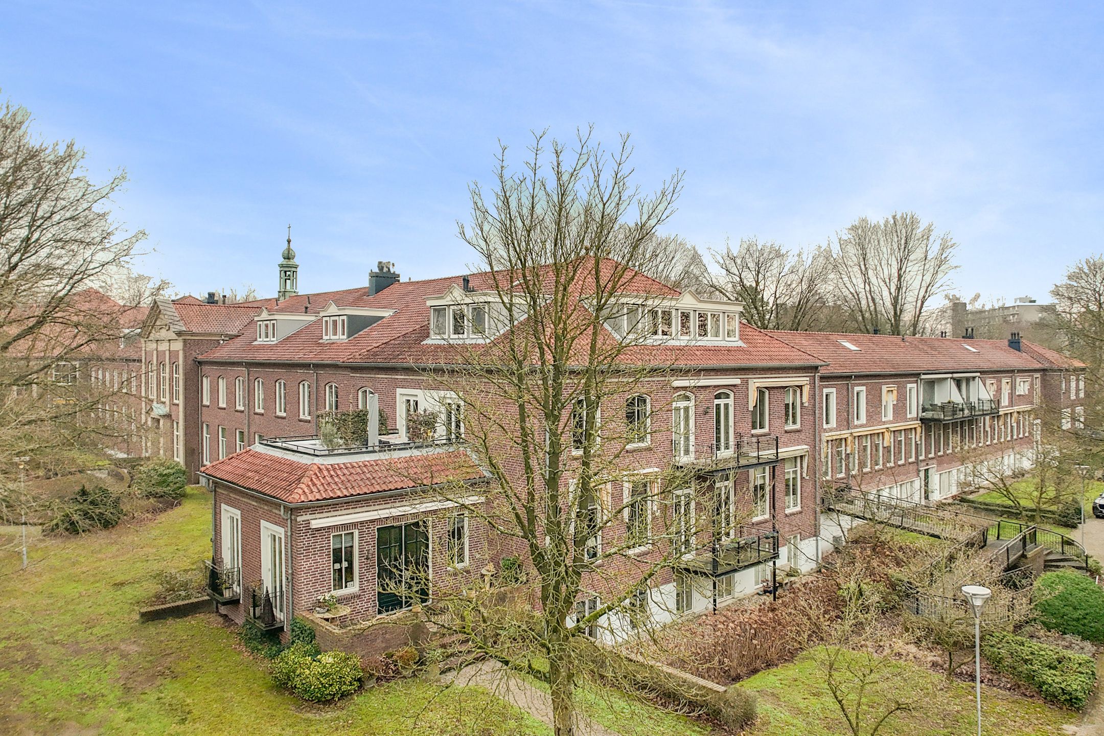 Photo 42 of Kapucijnenhof 60