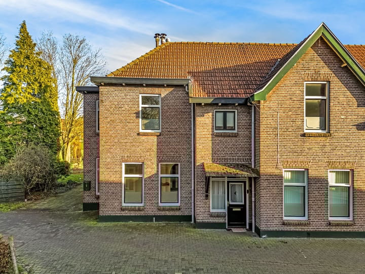 Photo 1 of Steeleiland 3