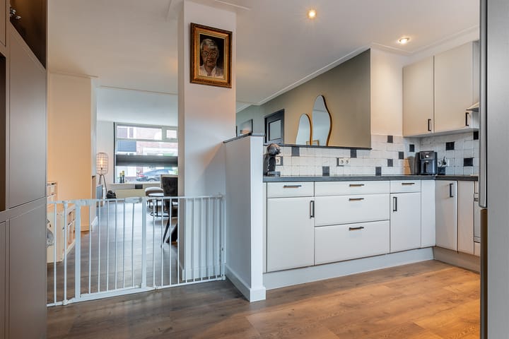 Foto 14 van Dekkerstraat 11