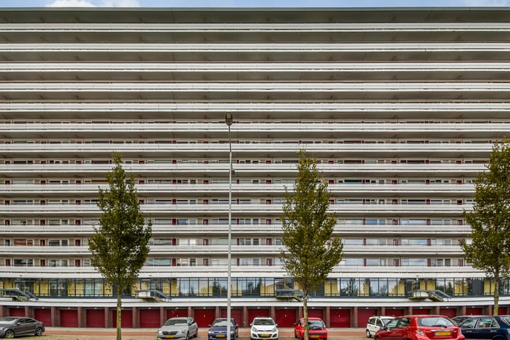 Photo 24 of Burgemeester Hogguerstraat 1041