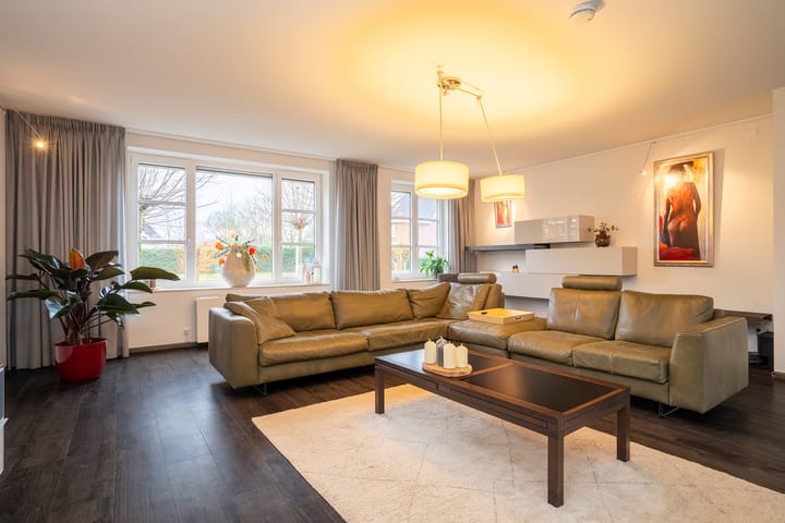 Photo 11 of Robertinkkamp 6