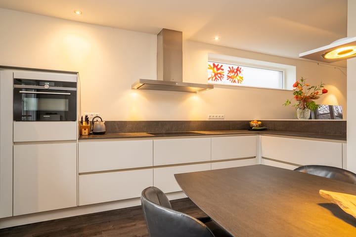 Photo 17 of Robertinkkamp 6