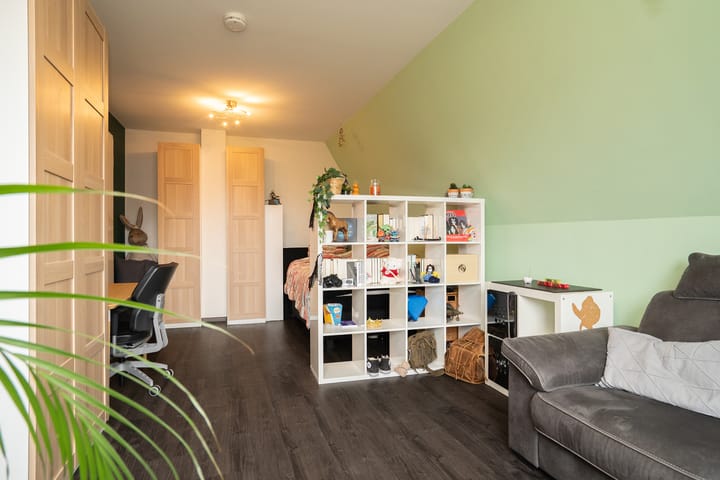 Photo 23 of Robertinkkamp 6