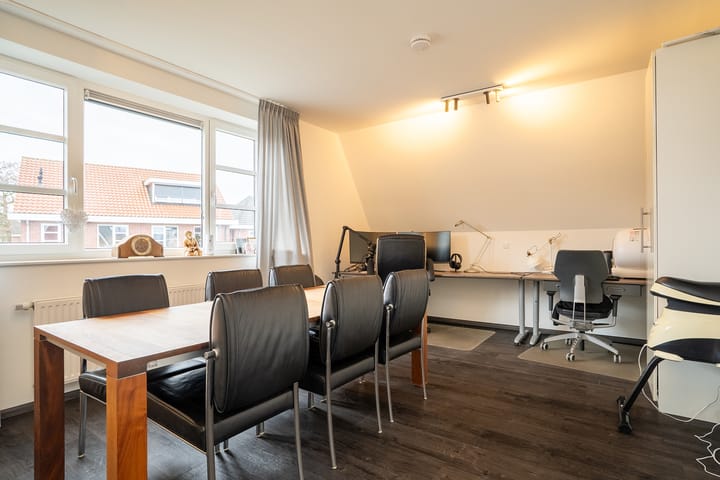 Photo 25 of Robertinkkamp 6