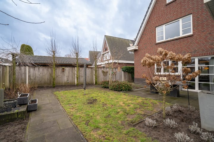 Photo 36 of Robertinkkamp 6