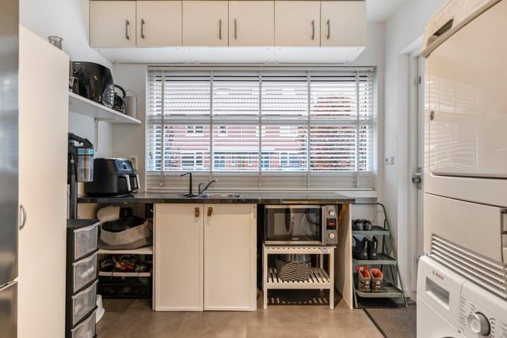 Photo 24 of Burgemeester Vermeulenstraat 17