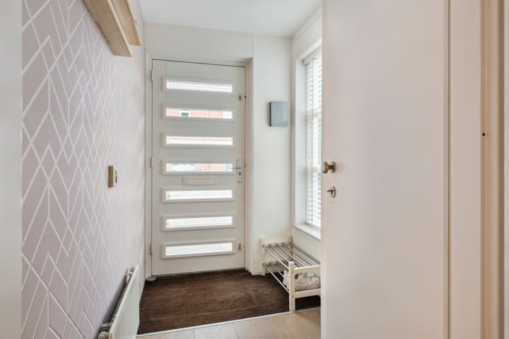 Photo 10 of Burgemeester Vermeulenstraat 17