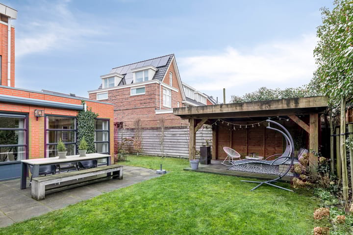 Photo 44 of Burgemeester Vermeulenstraat 17