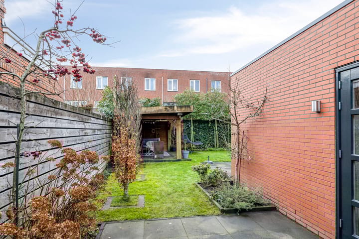 Photo 49 of Burgemeester Vermeulenstraat 17