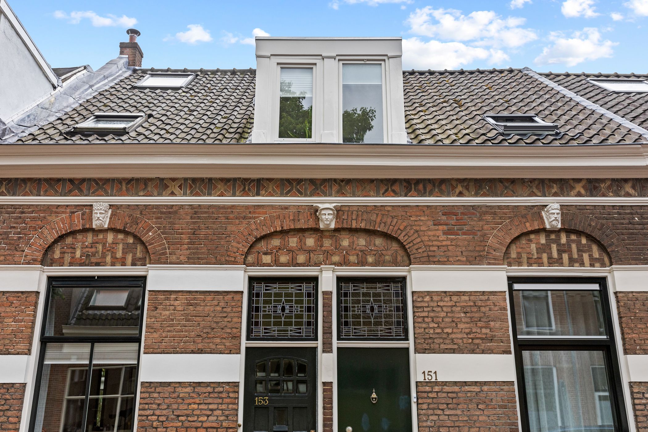 Photo 9 of Gildstraat 153