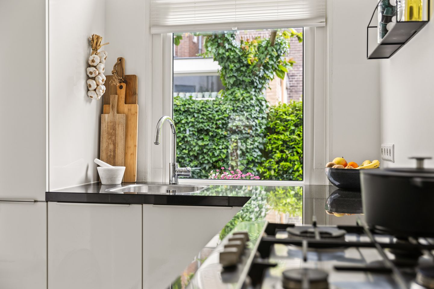 Photo 20 of Gildstraat 153