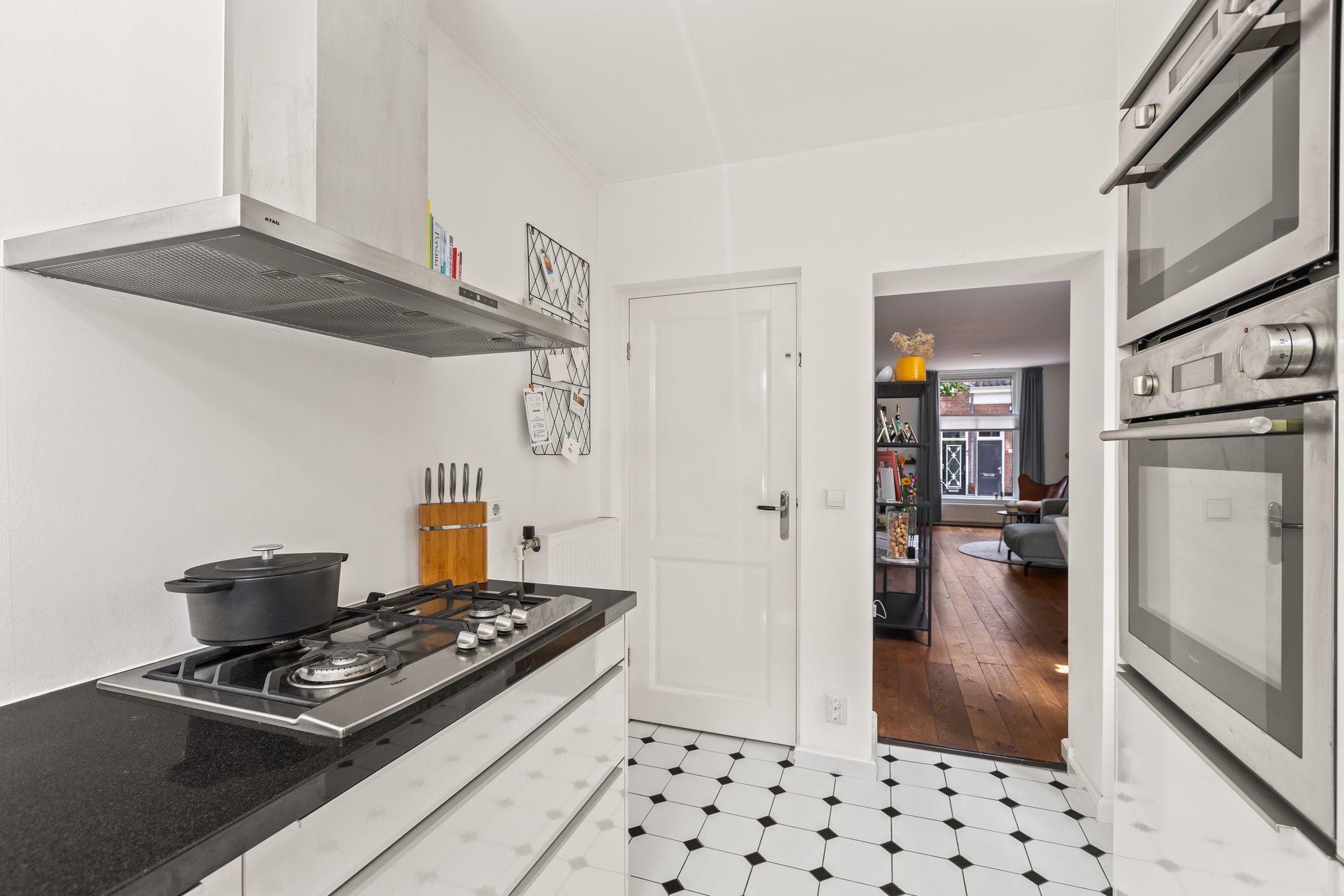 Photo 18 of Gildstraat 153