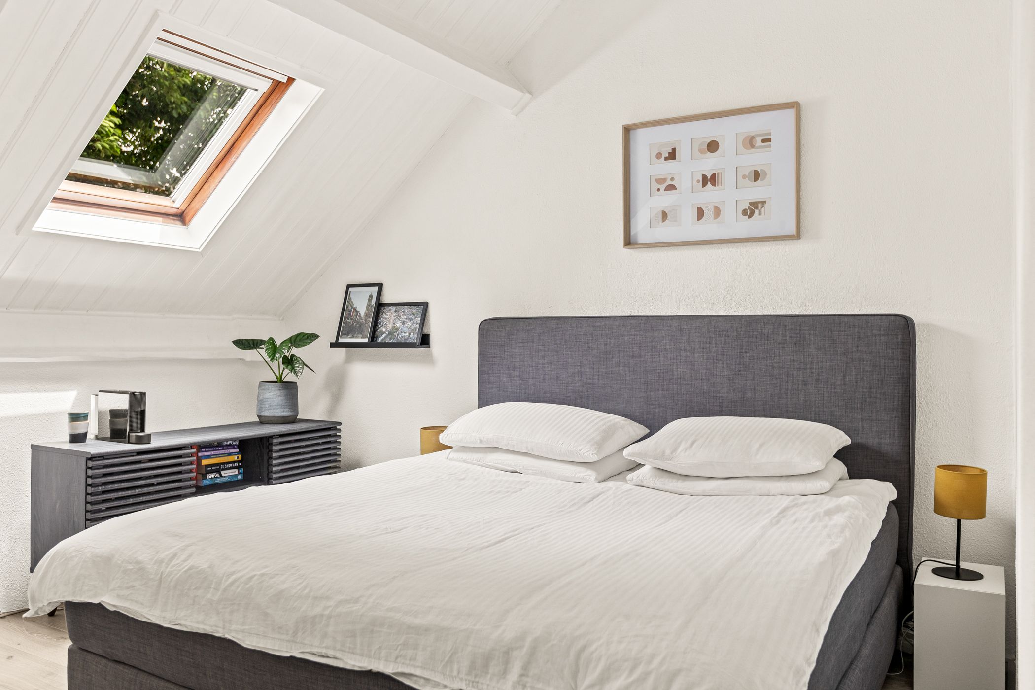 Photo 42 of Gildstraat 153