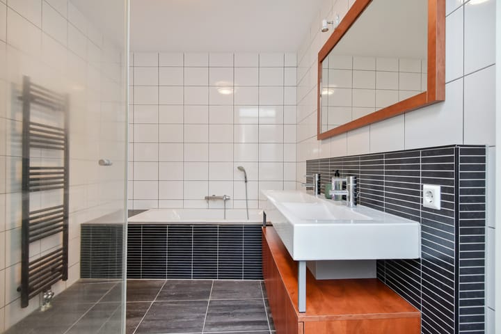 Photo 19 of Oosterhesselenstraat 590