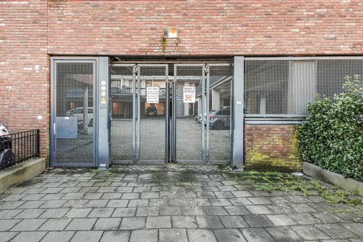 Photo 35 of Oosterhesselenstraat 590