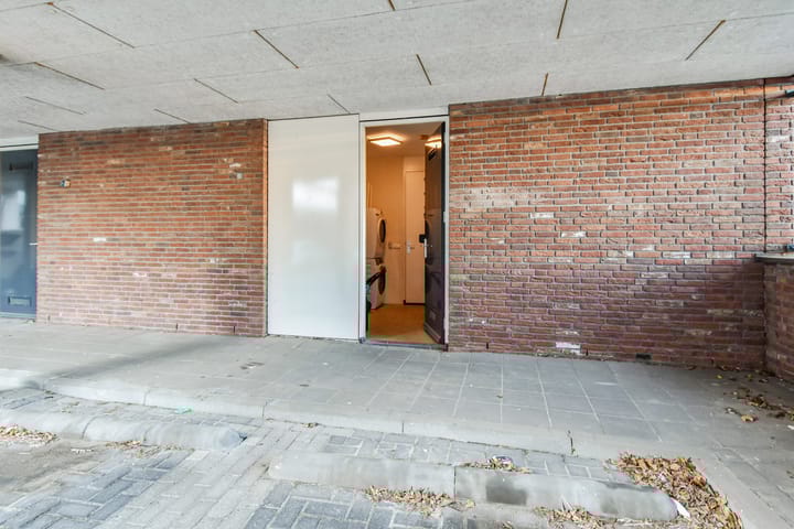 Photo 36 of Oosterhesselenstraat 590