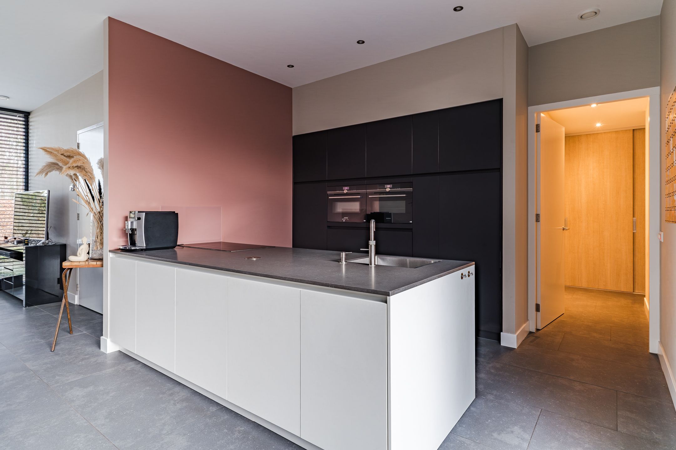 Foto 15 van Burg. Swachtenstraat 4