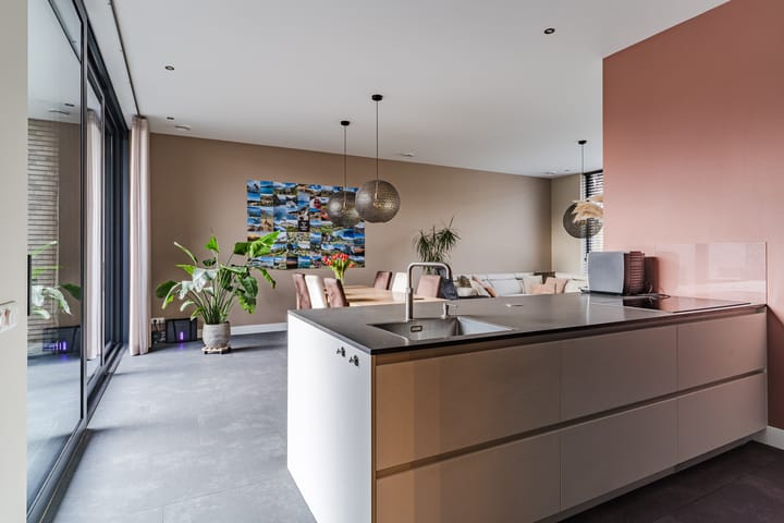 Foto 16 van Burg. Swachtenstraat 4