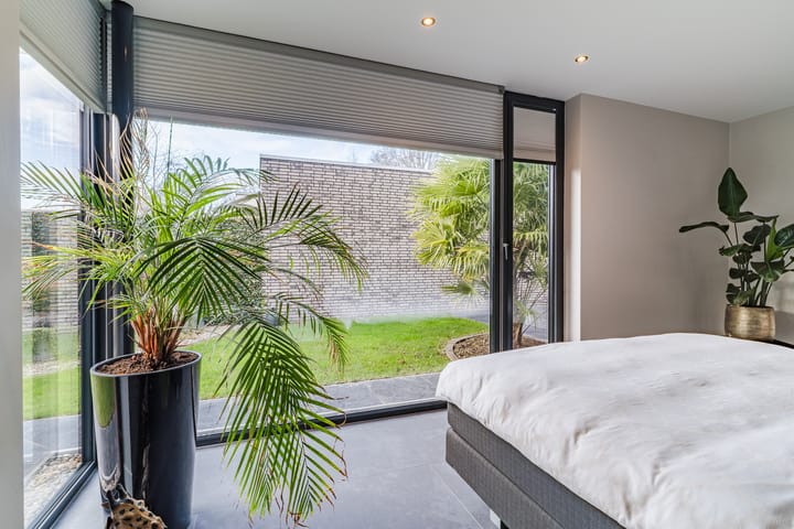 Foto 23 van Burg. Swachtenstraat 4