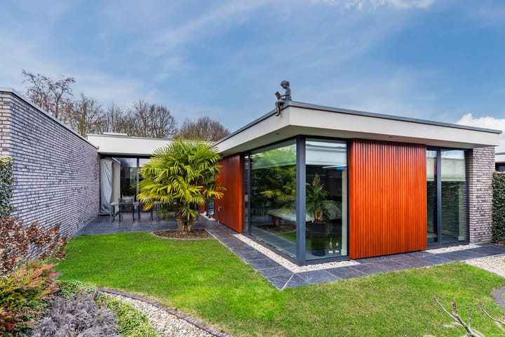 Foto 40 van Burg. Swachtenstraat 4