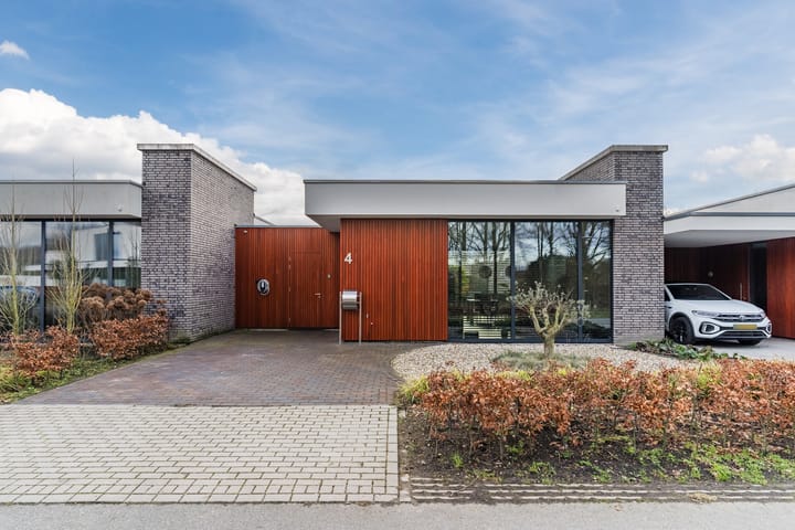 Foto 47 van Burg. Swachtenstraat 4