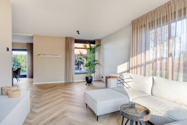 Foto 7 van Hoofdweg 59