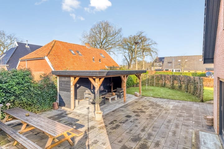 Foto 44 van Hoofdweg 59