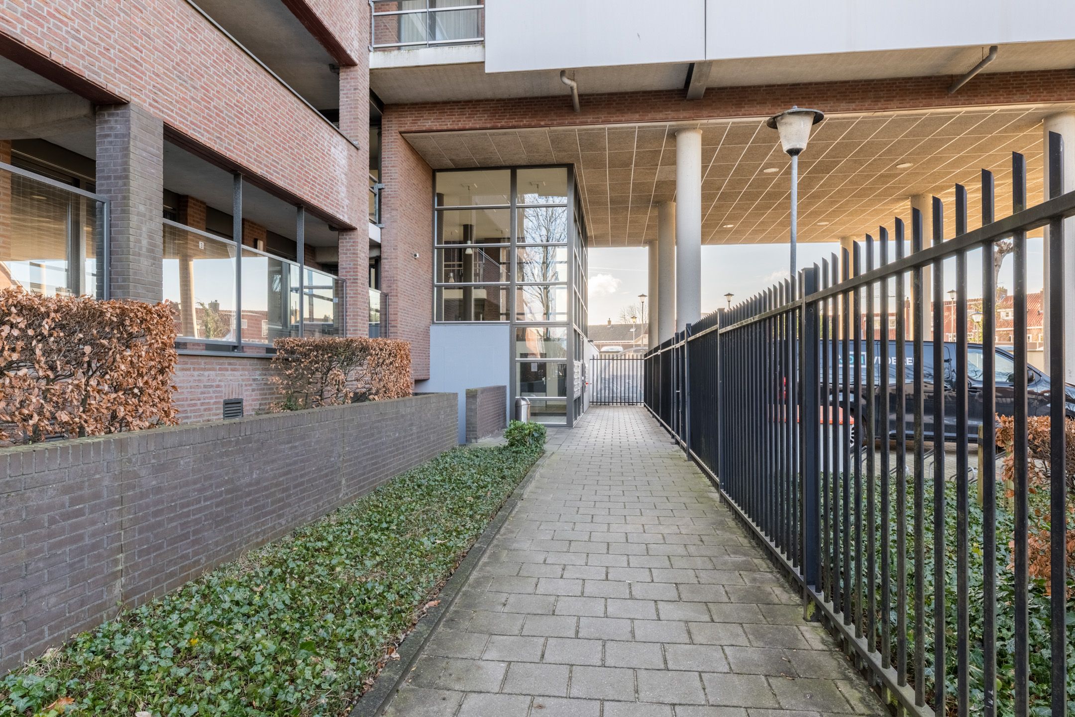 Photo 36 of Sint Willebrordstraat 25