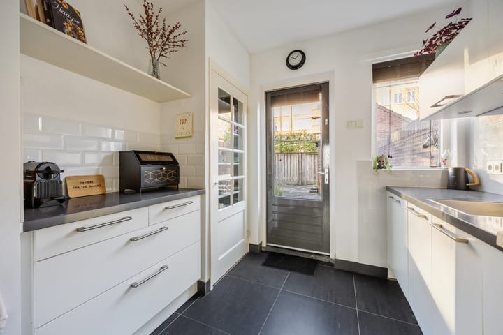 Foto 21 van van Speykweg 4