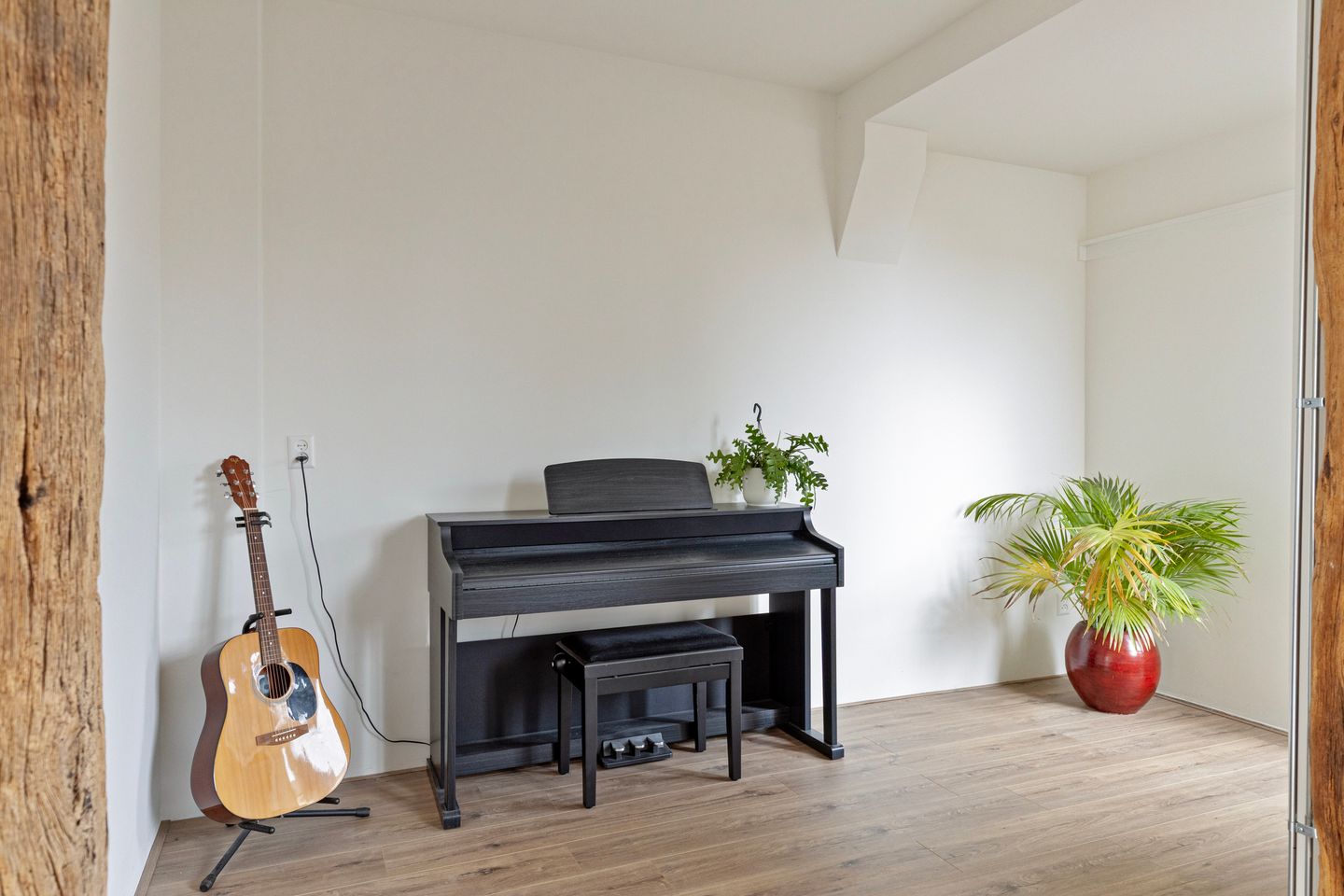 Photo 10 of Holthusenstraat 3