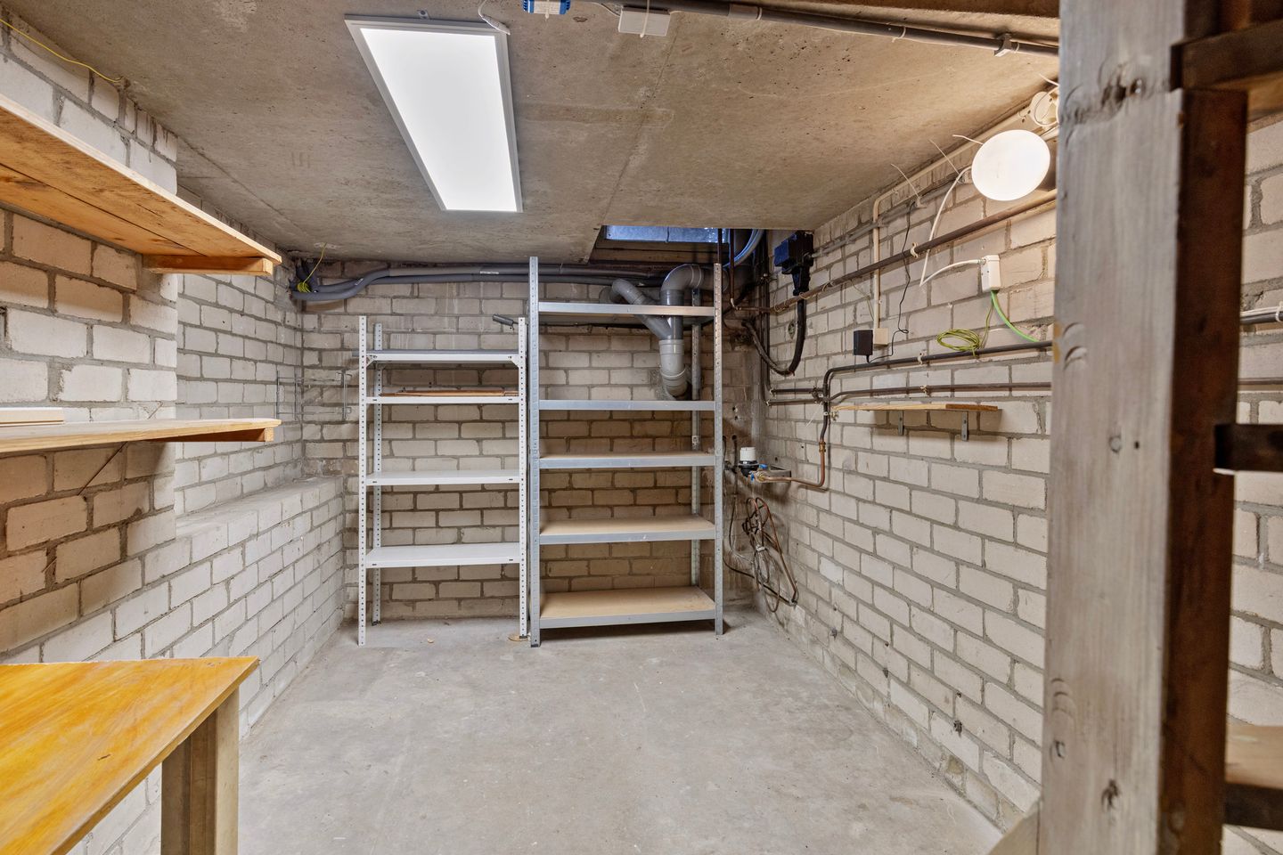 Photo 19 of Holthusenstraat 3