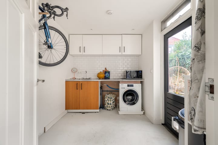 Photo 16 of Spoorstraat 22