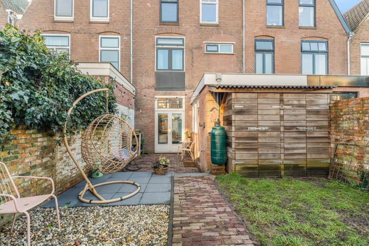 Photo 20 of Spoorstraat 22