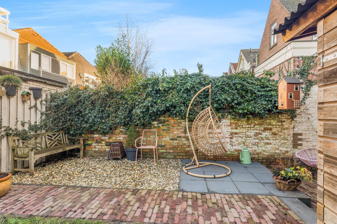 Photo 22 of Spoorstraat 22